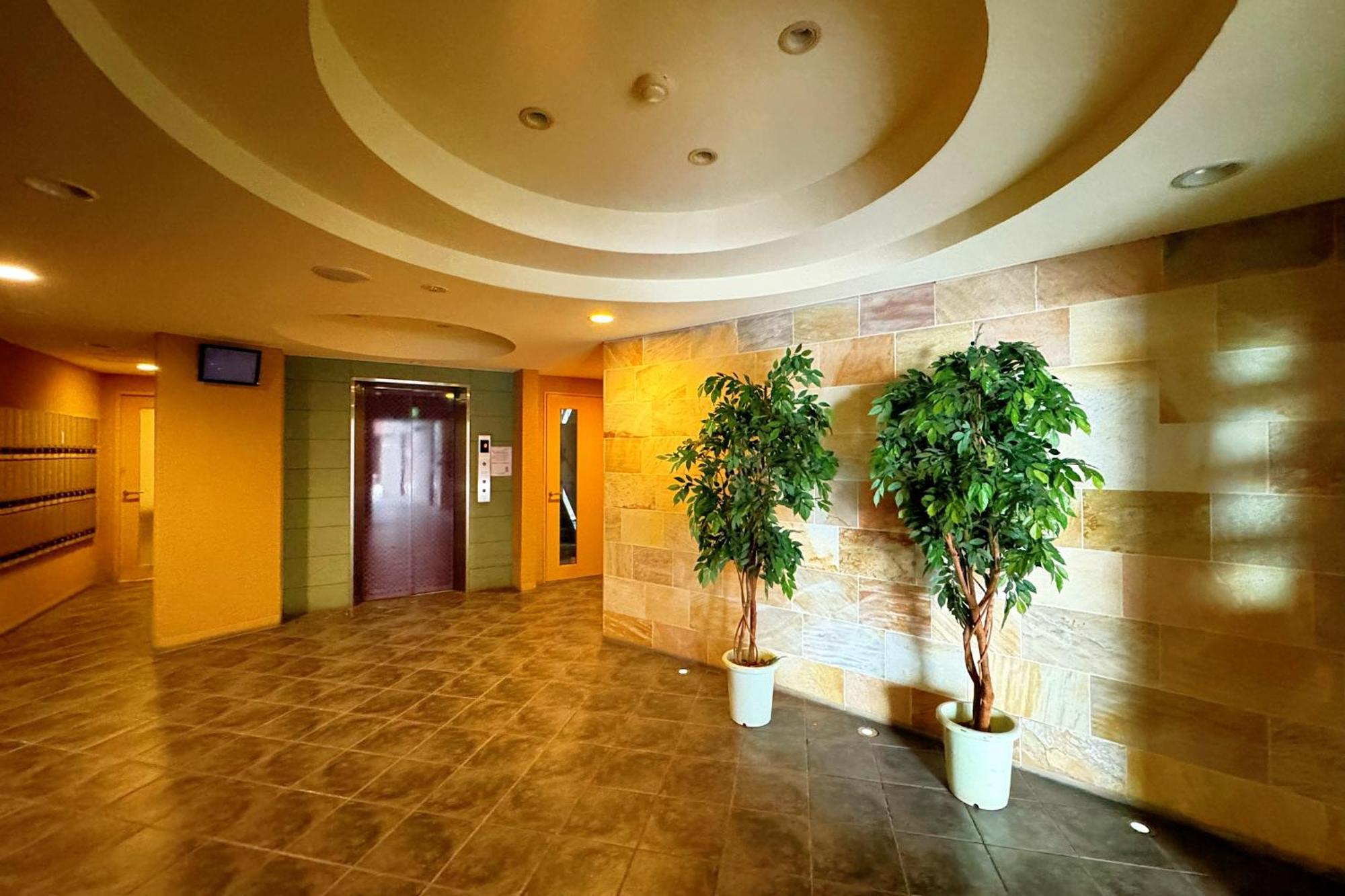 クリスタルコート難波 Apartment Осака Екстериор снимка
